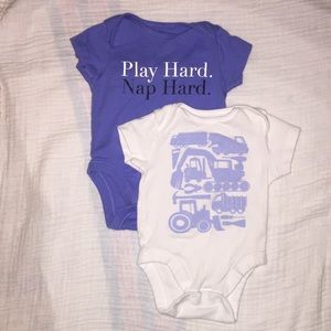 2 Old Navy Short sleeve onesies. Size 0-3 months.